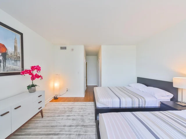 19370 Collins Ave # 622, Sunny Isles Beach FL 33160