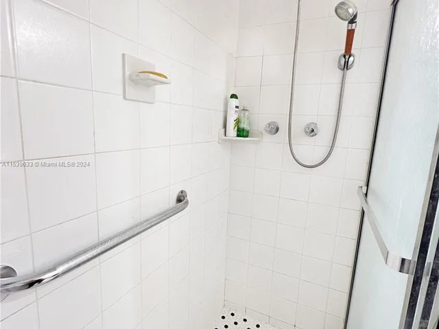 2801 NE 183rd St # 1108W, Aventura FL 33160