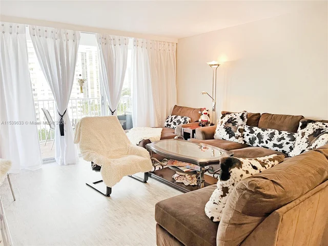 2801 NE 183rd St # 1108W, Aventura FL 33160