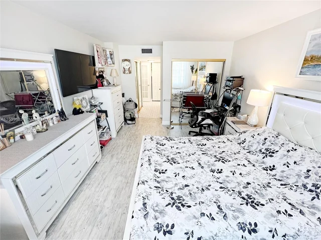 2801 NE 183rd St # 1108W, Aventura FL 33160