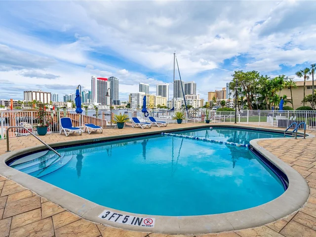 400 Golden Isles Dr # 47, Hallandale Beach FL 33009