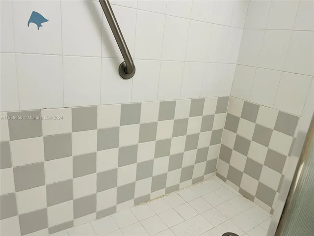 180 Cypress Club Dr # 822, Pompano Beach FL 33060