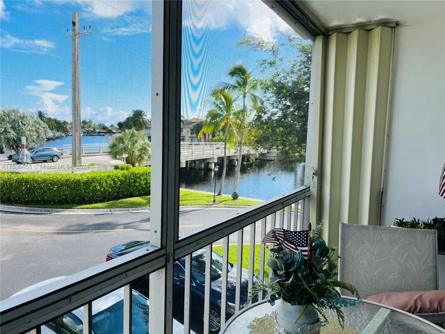 180 Cypress Club Dr # 822, Pompano Beach FL 33060