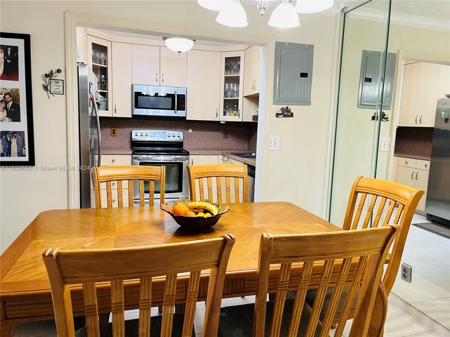 180 Cypress Club Dr # 822, Pompano Beach FL 33060