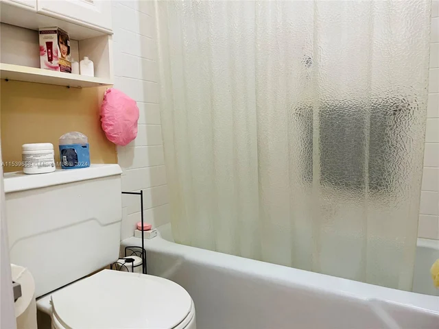 180 Cypress Club Dr # 822, Pompano Beach FL 33060