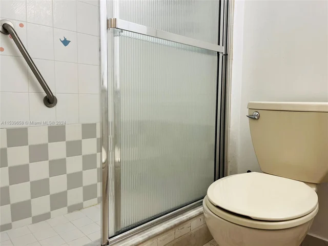 180 Cypress Club Dr # 822, Pompano Beach FL 33060