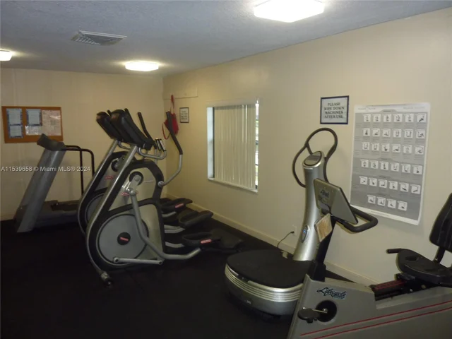180 Cypress Club Dr # 822, Pompano Beach FL 33060