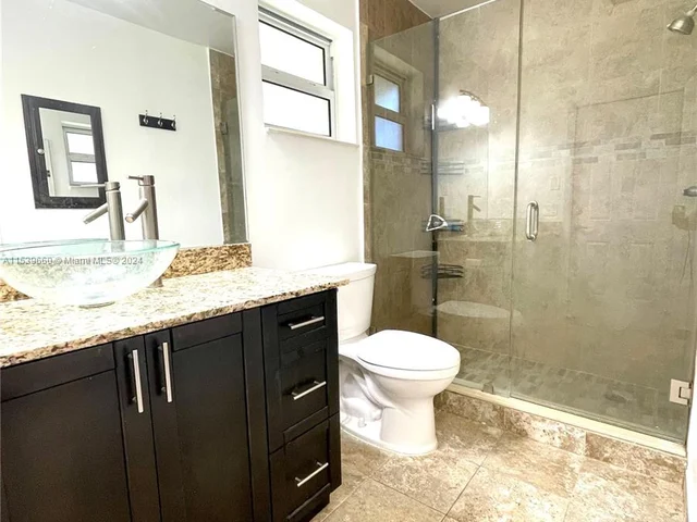 1200 N 40th Ave, Hollywood FL 33021