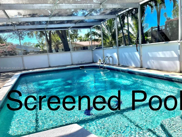 1200 N 40th Ave, Hollywood FL 33021