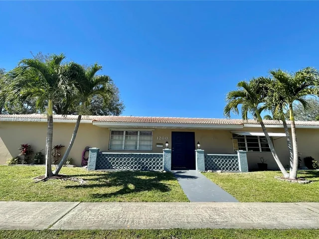 1200 N 40th Ave, Hollywood FL 33021