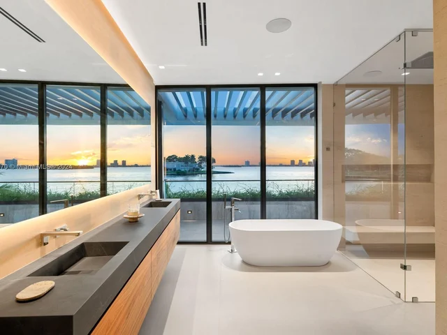 9520 W Broadview Dr, Bay Harbor Islands FL 33154