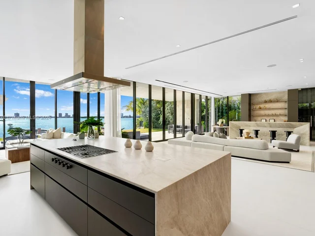 9520 W Broadview Dr, Bay Harbor Islands FL 33154