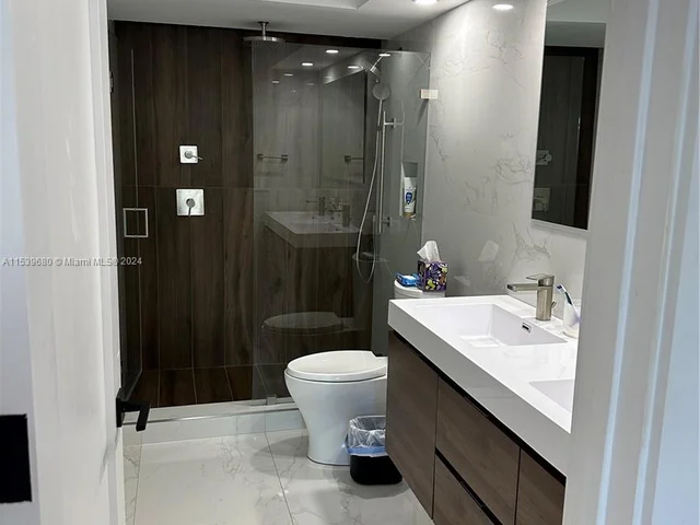 9273 Collins Ave # 106, Surfside FL 33154