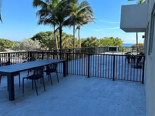 9273 Collins Ave # 106, Surfside FL 33154