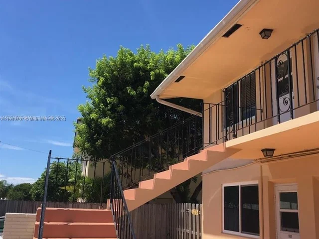 2909 Middle River Dr # 201, Fort Lauderdale FL 33306