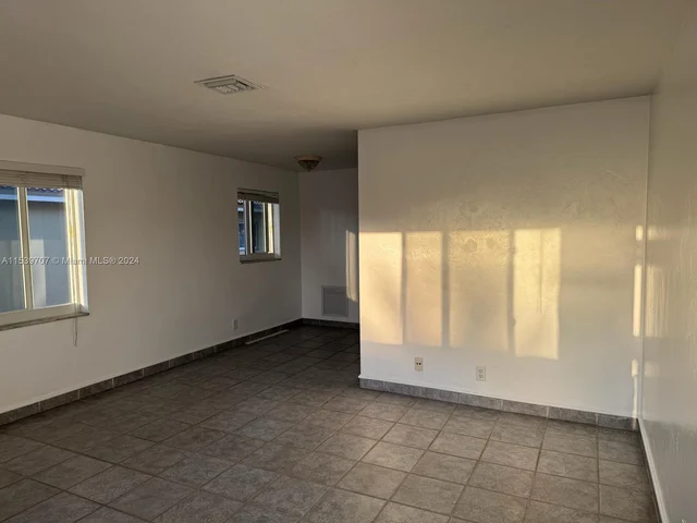 2909 Middle River Dr # 201, Fort Lauderdale FL 33306