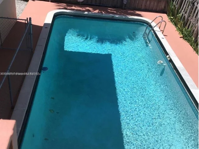 2909 Middle River Dr # 201, Fort Lauderdale FL 33306