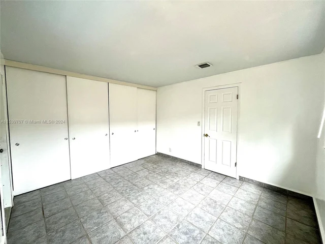 2909 Middle River Dr # 201, Fort Lauderdale FL 33306