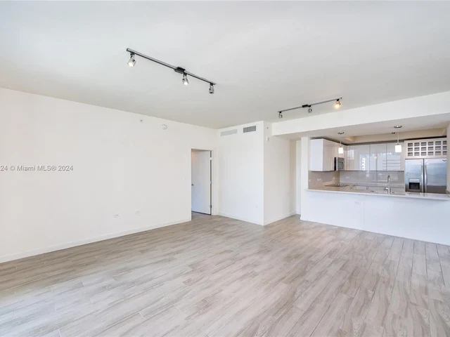 999 SW 1st Ave # 1417, Miami FL 33130