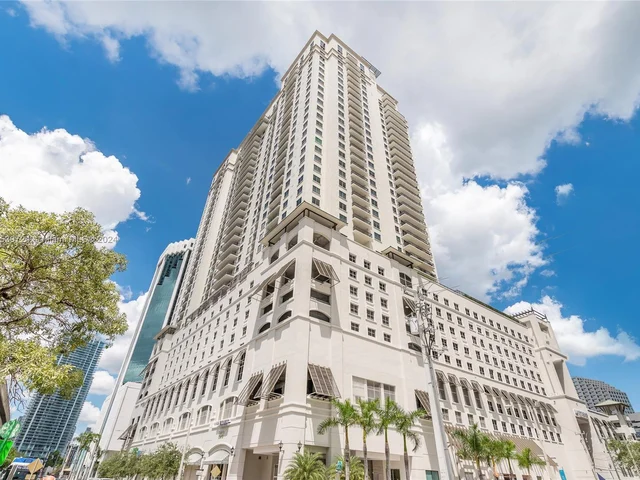 999 SW 1st Ave # 1417, Miami FL 33130