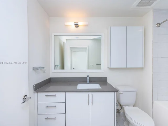 999 SW 1st Ave # 1417, Miami FL 33130