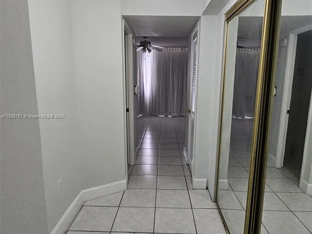 1750 NE 191st St # 4, Miami FL 33179