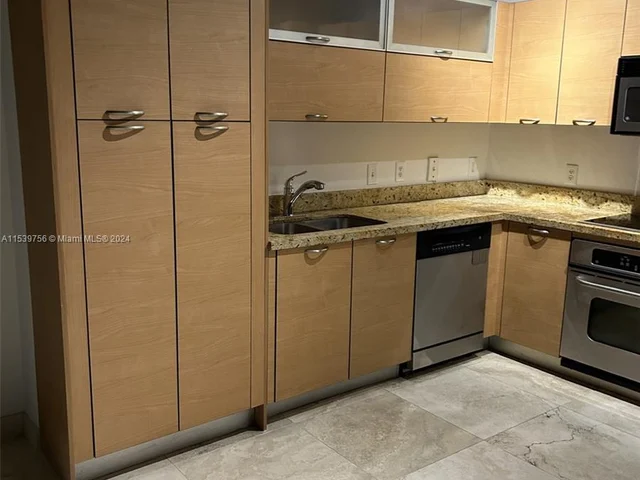 3180 SW 22nd Ter # 204, Miami FL 33145