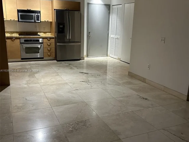 3180 SW 22nd Ter # 204, Miami FL 33145