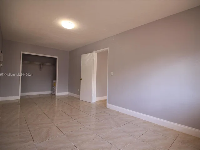 317 SE 2 nd St # 1, Hallandale Beach FL 33009