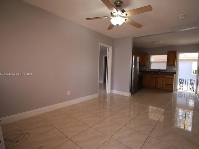 317 SE 2 nd St # 1, Hallandale Beach FL 33009