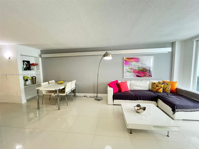 6917 Collins Ave # 1206, Miami Beach FL 33141