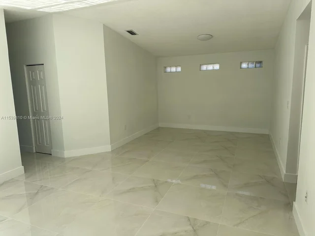 17030 SW 139th Pl, Miami FL 33177