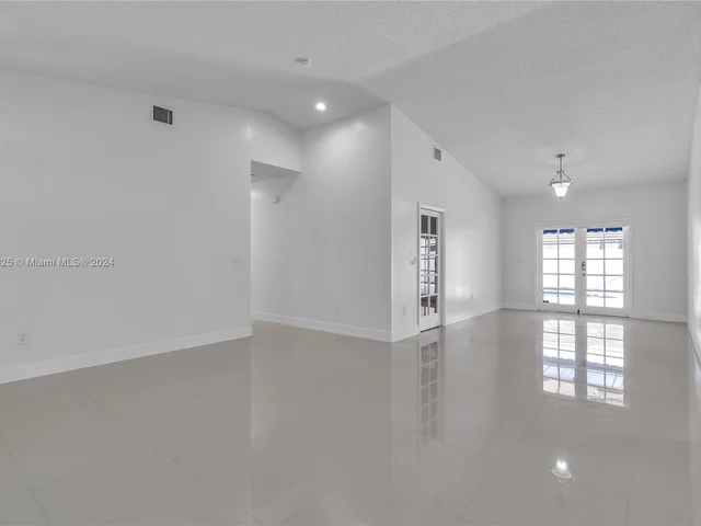 15374 SW 113th Ter, Miami FL 33196