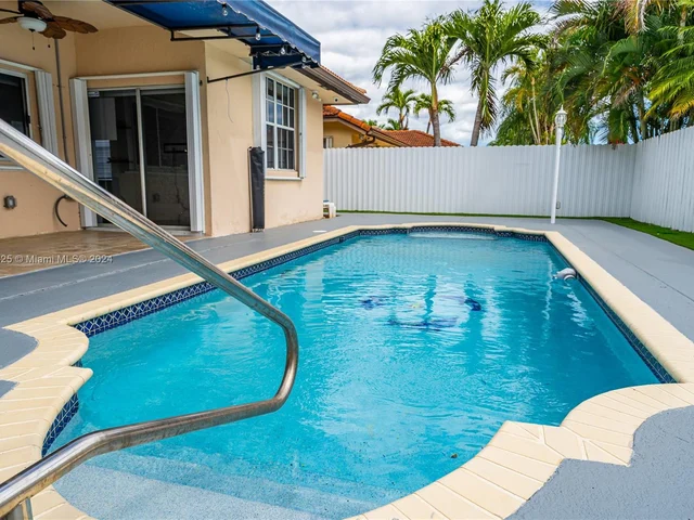 15374 SW 113th Ter, Miami FL 33196