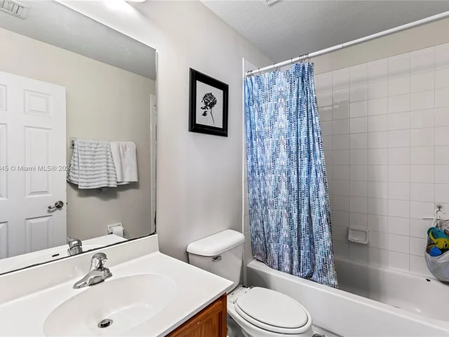 5931 Abbey Rd, Tamarac FL 33321