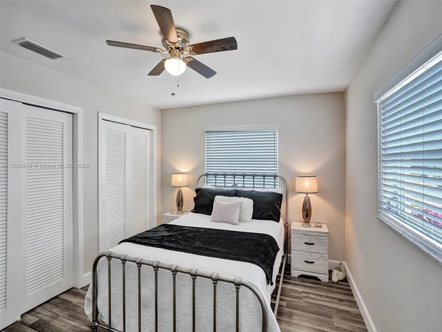 1020 NW 73rd Ter, Margate FL 33063