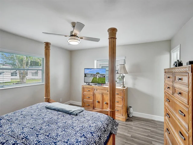 1020 NW 73rd Ter, Margate FL 33063