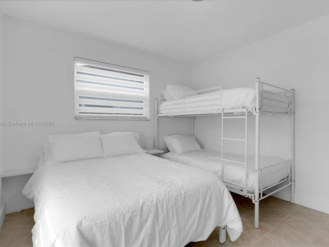 4402 SW 89th Ct, Miami FL 33165