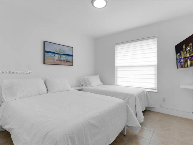 4402 SW 89th Ct, Miami FL 33165