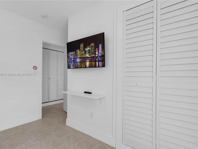 4402 SW 89th Ct, Miami FL 33165