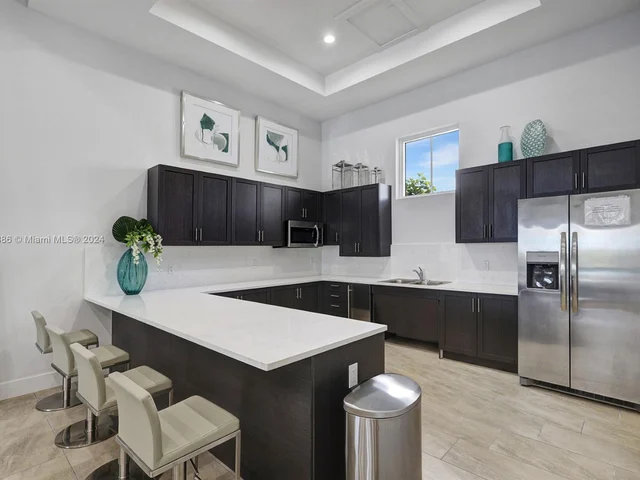 1880 SE 26th Ter, Homestead FL 33035