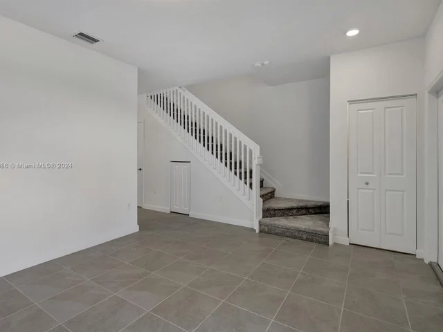 1880 SE 26th Ter, Homestead FL 33035