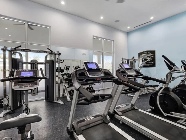 1880 SE 26th Ter, Homestead FL 33035