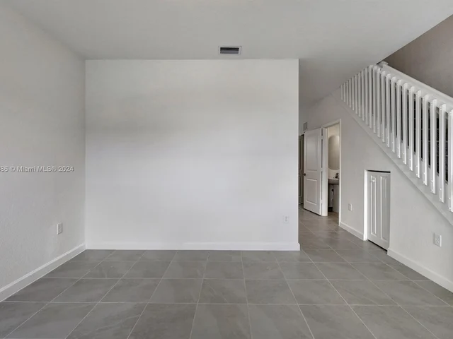 1880 SE 26th Ter, Homestead FL 33035