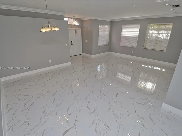 370 NW 158th Ave # 370, Pembroke Pines FL 33028