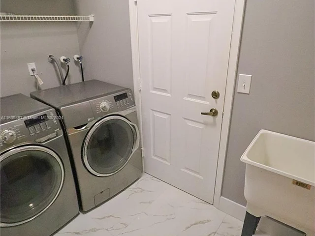 370 NW 158th Ave # 370, Pembroke Pines FL 33028