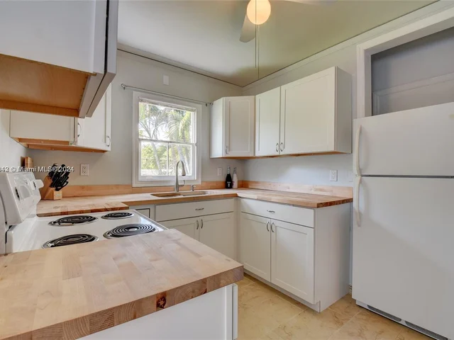 1500 NE 4th Pl, Fort Lauderdale FL 33301