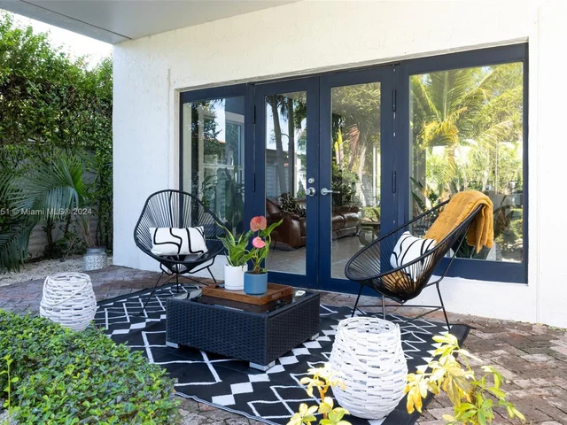 6640 SW 43rd St, Miami FL 33155