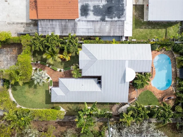 6640 SW 43rd St, Miami FL 33155