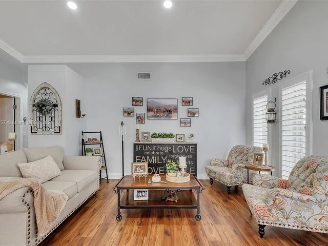 4773 SW 143rd Ct, Miami FL 33175